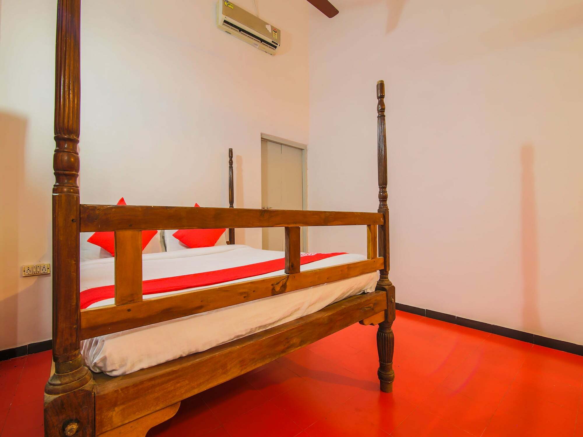 Royal Suites أنجونا المظهر الخارجي الصورة
